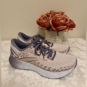 Brooks Glycerin 20 sz 7.5 LIMITED EDITION Lilac Silver Pink Running Sneakers NWT